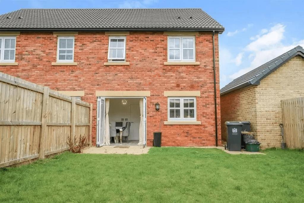 3 Bed Home In Peaceful Village Darlington Middleton One Row Екстер'єр фото